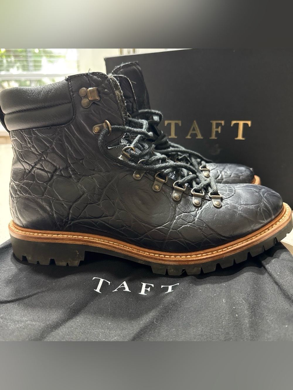 Taft Black Embossed LeatherViking Boots